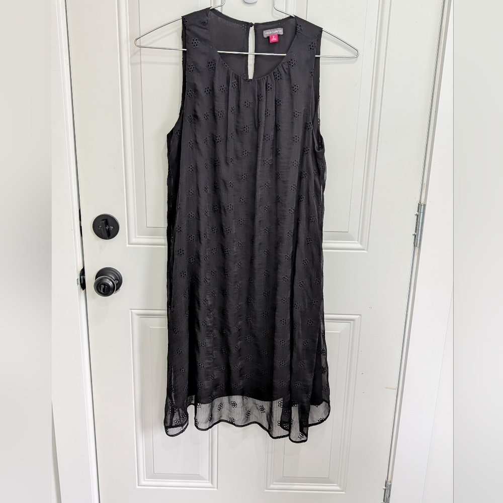 3/$50Vince Camuto Black Scoop Neck Sleeveless Midi Dress